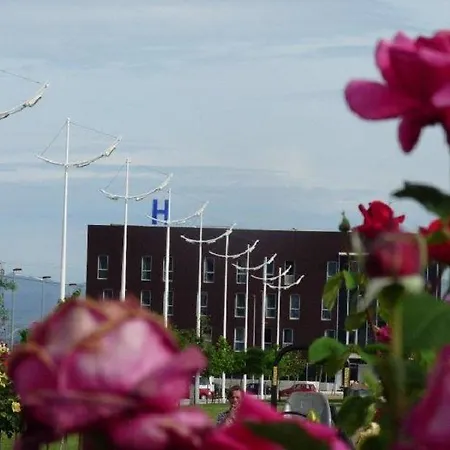 Ciudad De Ponferrada, Ascend Collection 4*