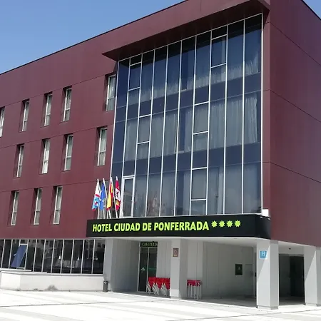 Ciudad De Ponferrada, Ascend Collection 4*
