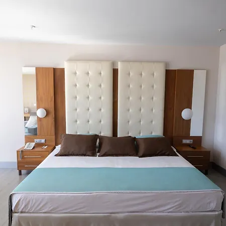 Ciudad De 4*