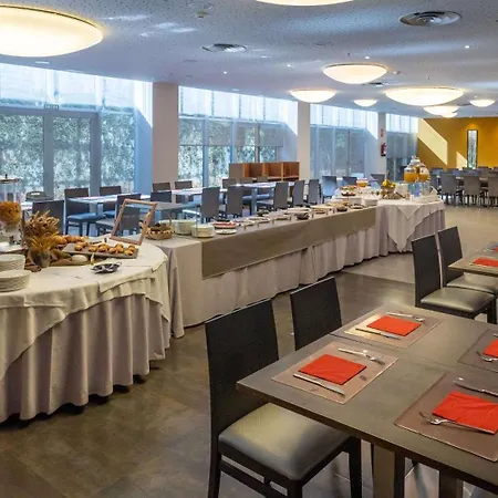 Hotel Ciudad De 4*