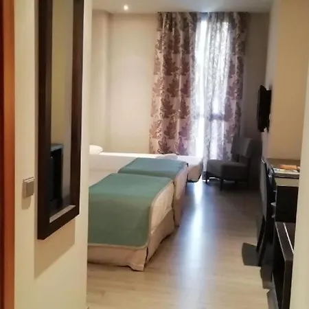 Ciudad De Ponferrada, Ascend Collection 4*