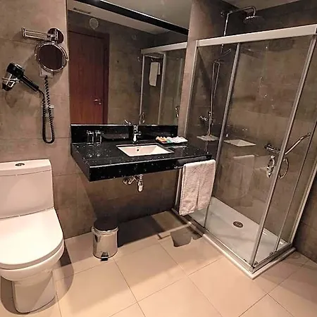 Ciudad De Ponferrada, Ascend Collection فندق بونفيراذا