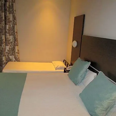 Ciudad De Hotel 4*
