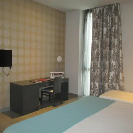 Ciudad De Ponferrada, Ascend Collection