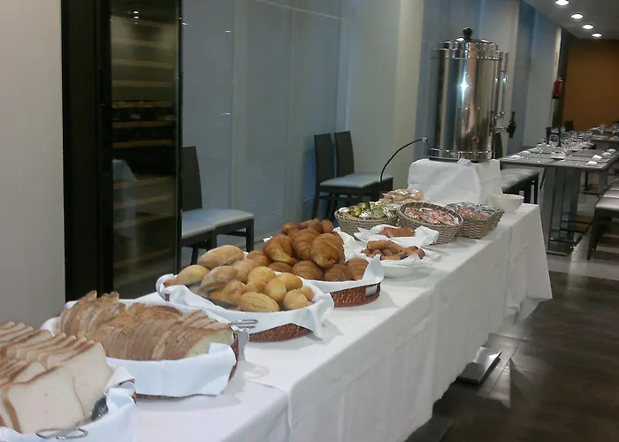 Ciudad De Ponferrada, Ascend Collection 4*