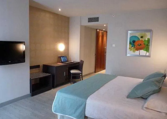 Ciudad De Ponferrada, Ascend Collection Ponferrada