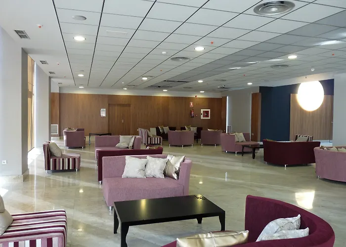 Ciudad De Ponferrada, Ascend Collection 4*