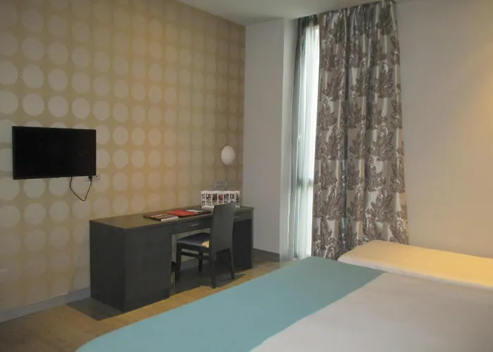 Ciudad De Ponferrada, Ascend Collection